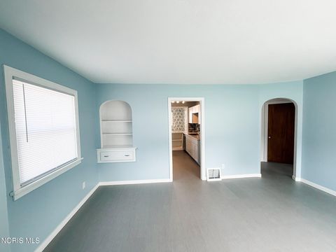 Tiny photo for 4810 295th Street, Toledo, OH 43611 (MLS # 10008545)