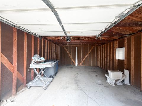 Tiny photo for 4810 295th Street, Toledo, OH 43611 (MLS # 10008545)