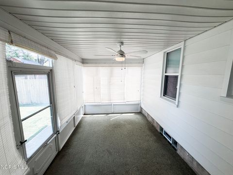 Tiny photo for 4810 295th Street, Toledo, OH 43611 (MLS # 10008545)