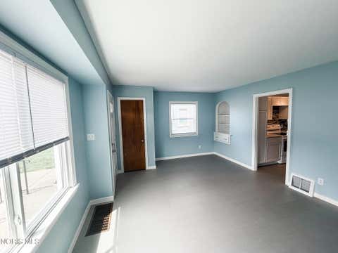 Tiny photo for 4810 295th Street, Toledo, OH 43611 (MLS # 10008545)