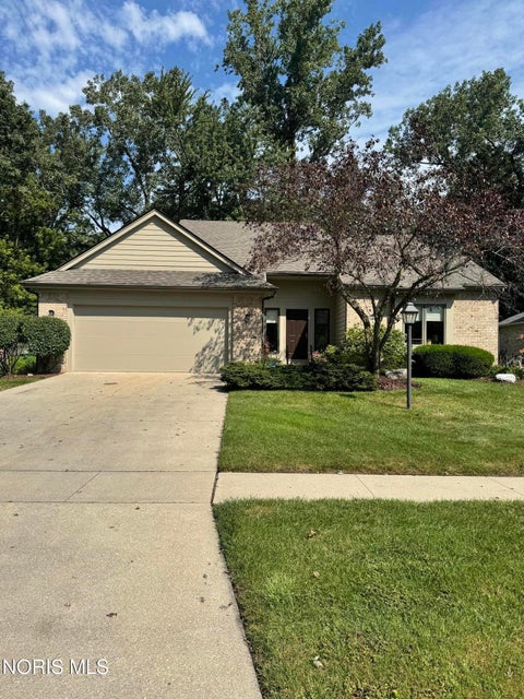 Homes For Sale - 6740 Monarch Drive<br/> Sylvania, OH 43560