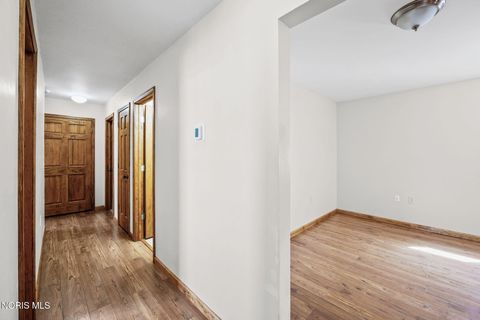 Tiny photo for 1032 Adams Street, Findlay, OH 45840 (MLS # 10005185)