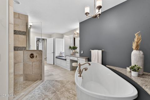 Tiny photo for 9114 Oak Valley Road, Holland, OH 43528 (MLS # 10006312)