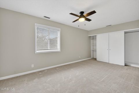 Tiny photo for 6927 Regents Park Boulevard, Toledo, OH 43617 (MLS # 10004832)