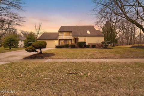 Photo of 6927 Regents Park Boulevard, Toledo, OH 43617 (MLS # 10004832)