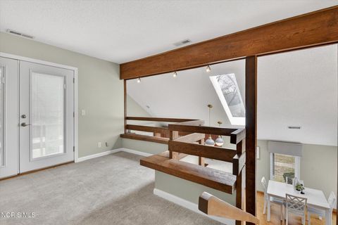 Tiny photo for 6927 Regents Park Boulevard, Toledo, OH 43617 (MLS # 10004832)