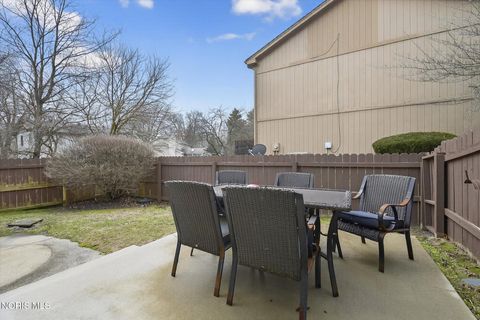 Tiny photo for 6927 Regents Park Boulevard, Toledo, OH 43617 (MLS # 10004832)