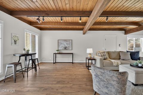 Tiny photo for 6927 Regents Park Boulevard, Toledo, OH 43617 (MLS # 10004832)