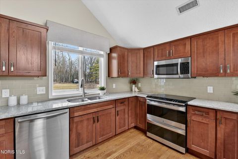 Tiny photo for 6927 Regents Park Boulevard, Toledo, OH 43617 (MLS # 10004832)