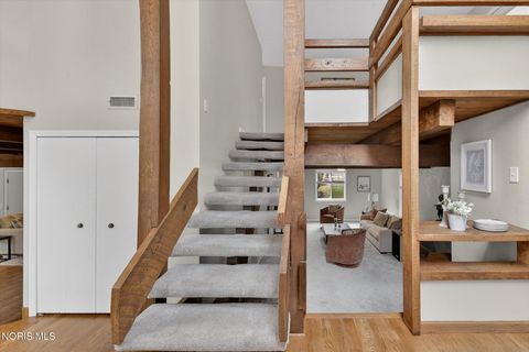 Tiny photo for 6927 Regents Park Boulevard, Toledo, OH 43617 (MLS # 10004832)