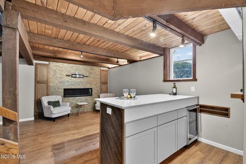 Tiny photo for 6927 Regents Park Boulevard, Toledo, OH 43617 (MLS # 10004832)