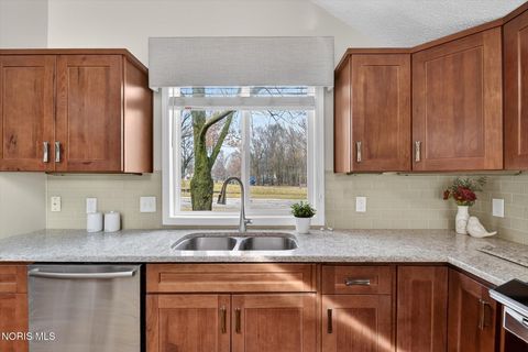 Tiny photo for 6927 Regents Park Boulevard, Toledo, OH 43617 (MLS # 10004832)