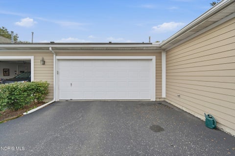 Tiny photo for 2279 Whispering Pines Drive, Toledo, OH 43617 (MLS # 10014011)