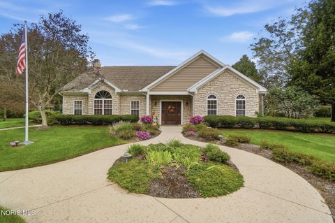 Tiny photo for 2279 Whispering Pines Drive, Toledo, OH 43617 (MLS # 10014011)