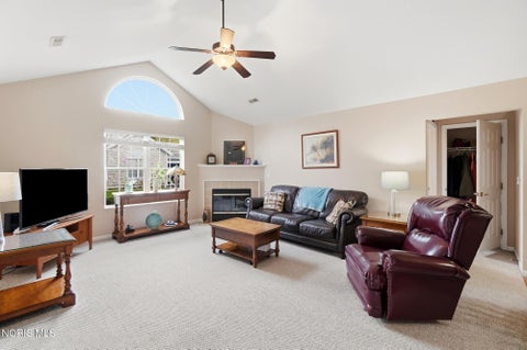 Tiny photo for 2279 Whispering Pines Drive, Toledo, OH 43617 (MLS # 10014011)