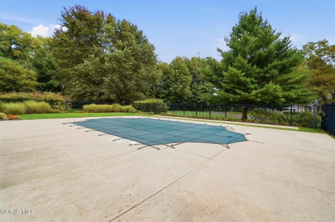 Tiny photo for 2279 Whispering Pines Drive, Toledo, OH 43617 (MLS # 10014011)