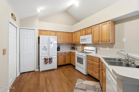 Tiny photo for 2279 Whispering Pines Drive, Toledo, OH 43617 (MLS # 10014011)