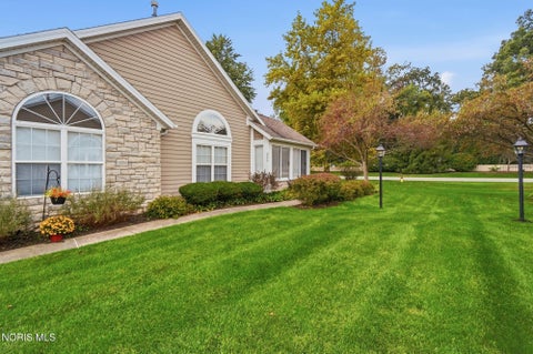 Tiny photo for 2279 Whispering Pines Drive, Toledo, OH 43617 (MLS # 10014011)