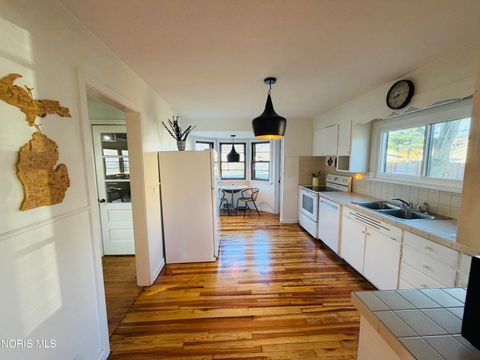 Tiny photo for 508 Ralston Avenue, Defiance, OH 43512 (MLS # 10005474)