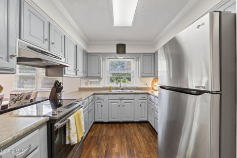 Tiny photo for 914 W Melrose Avenue, Findlay, OH 45840 (MLS # 10008408)
