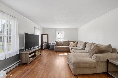 Tiny photo for 914 W Melrose Avenue, Findlay, OH 45840 (MLS # 10008408)