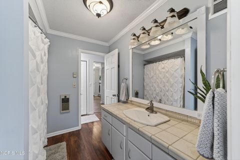 Tiny photo for 914 W Melrose Avenue, Findlay, OH 45840 (MLS # 10008408)