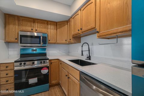 Tiny photo for 5662 Bernath Court, Toledo, OH 43615 (MLS # 6137011)