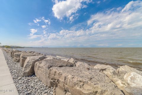 Tiny photo for 158 Clinton Reef Drive #158, Port Clinton, OH 43452 (MLS # 10007865)