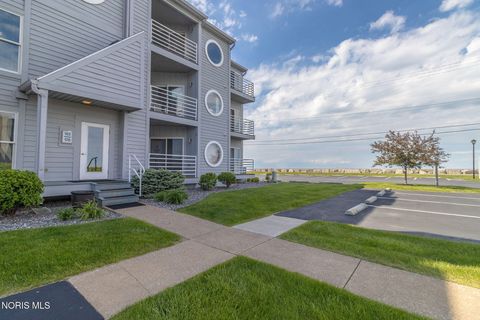 Tiny photo for 158 Clinton Reef Drive #158, Port Clinton, OH 43452 (MLS # 10007865)