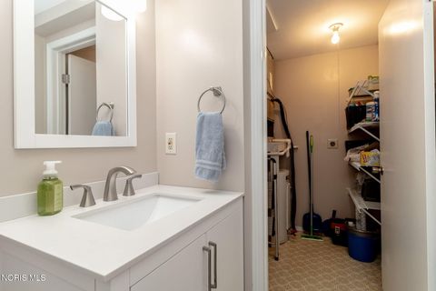 Tiny photo for 158 Clinton Reef Drive #158, Port Clinton, OH 43452 (MLS # 10007865)