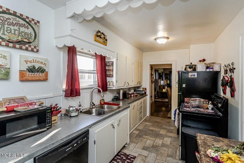 Tiny photo for 3652 Wallwerth Drive, Toledo, OH 43612 (MLS # 10014111)