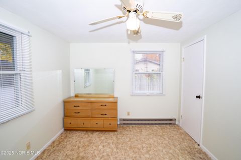 Tiny photo for 104 Jackson Street, Oakwood, OH 45873 (MLS # 10000573)