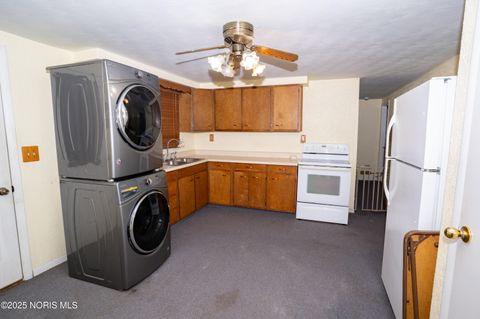 Tiny photo for 104 Jackson Street, Oakwood, OH 45873 (MLS # 10000573)