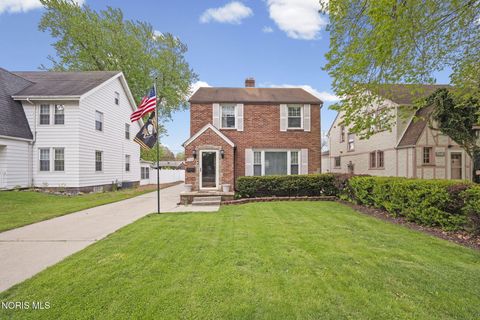 2724 Eastmoreland Drive Oregon OH 43616