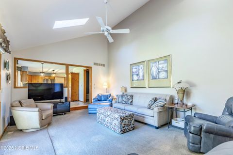 Tiny photo for 6856 Morningdew Boulevard, Maumee, OH 43537 (MLS # 10000504)