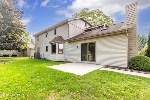 Tiny photo for 6856 Morningdew Boulevard, Maumee, OH 43537 (MLS # 10000504)