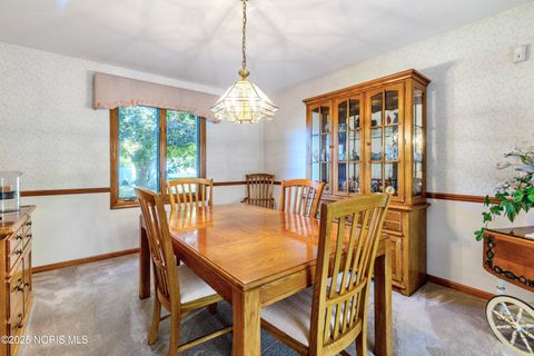 Tiny photo for 6856 Morningdew Boulevard, Maumee, OH 43537 (MLS # 10000504)