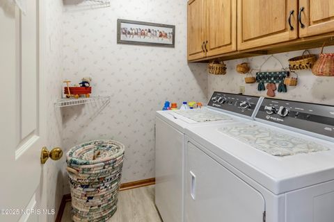 Tiny photo for 6856 Morningdew Boulevard, Maumee, OH 43537 (MLS # 10000504)
