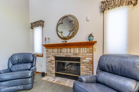 Tiny photo for 6856 Morningdew Boulevard, Maumee, OH 43537 (MLS # 10000504)