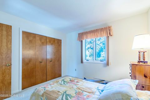 Tiny photo for 6856 Morningdew Boulevard, Maumee, OH 43537 (MLS # 10000504)