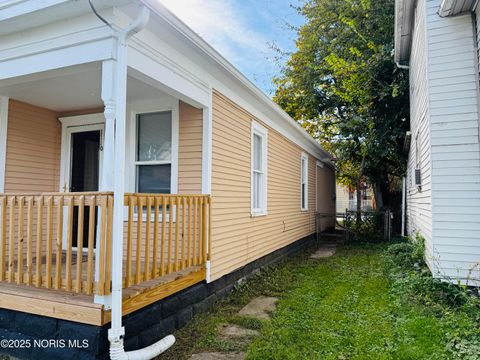 Tiny photo for 1110 Camden Street, Toledo, OH 43605 (MLS # 10000279)