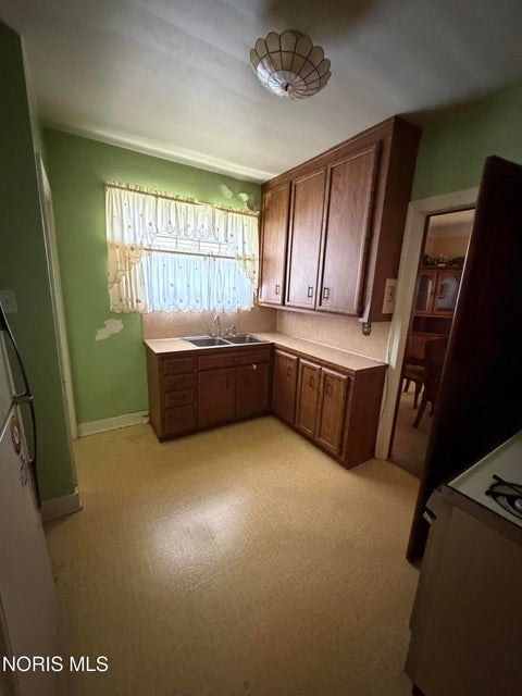 Tiny photo for 614 Wamba Avenue, Toledo, OH 43607 (MLS # 10011706)