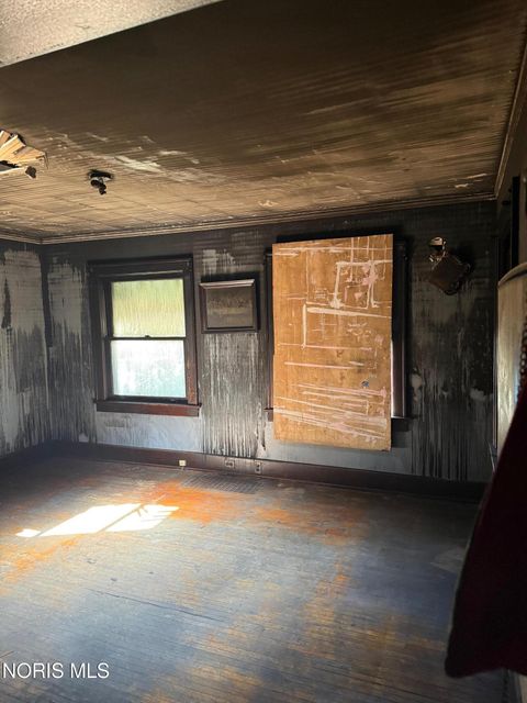 Tiny photo for 649 Curtis Street, Toledo, OH 43609 (MLS # 10006673)