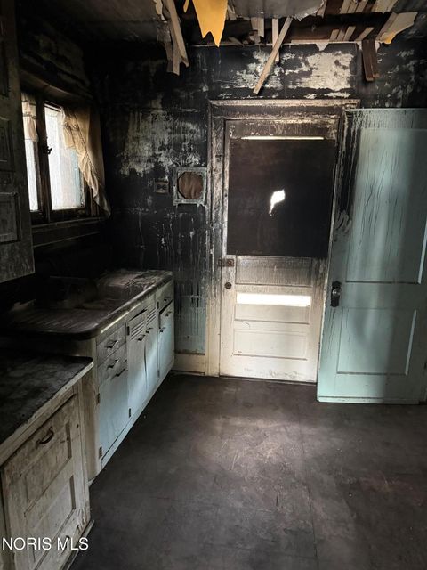 Tiny photo for 649 Curtis Street, Toledo, OH 43609 (MLS # 10006673)