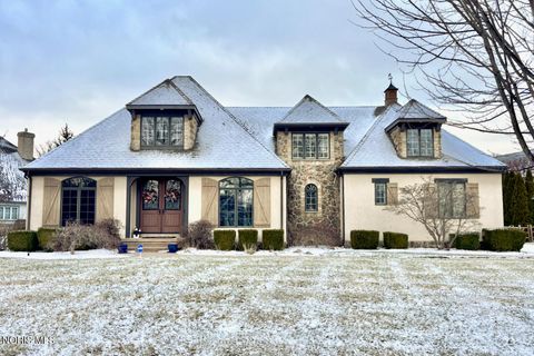Photo of 30363 Jacqueline Place, Perrysburg, OH 43551 (MLS # 10004358)