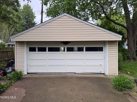 Tiny photo for 1408 Bradshaw Court, Maumee, OH 43537 (MLS # 10007027)