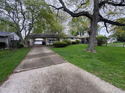 Tiny photo for 1408 Bradshaw Court, Maumee, OH 43537 (MLS # 10007027)