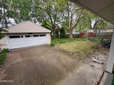 Tiny photo for 1408 Bradshaw Court, Maumee, OH 43537 (MLS # 10007027)