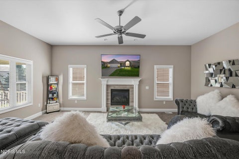 Tiny photo for 718 Meadowland Trail, Toledo, OH 43615 (MLS # 10014205)