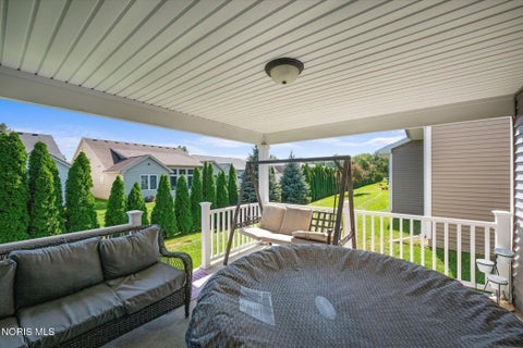 Tiny photo for 718 Meadowland Trail, Toledo, OH 43615 (MLS # 10014205)